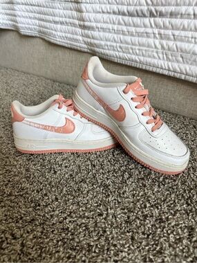Nike Air Force 1 LV8 GS “Light Madder Root Speckled” Size 5Y